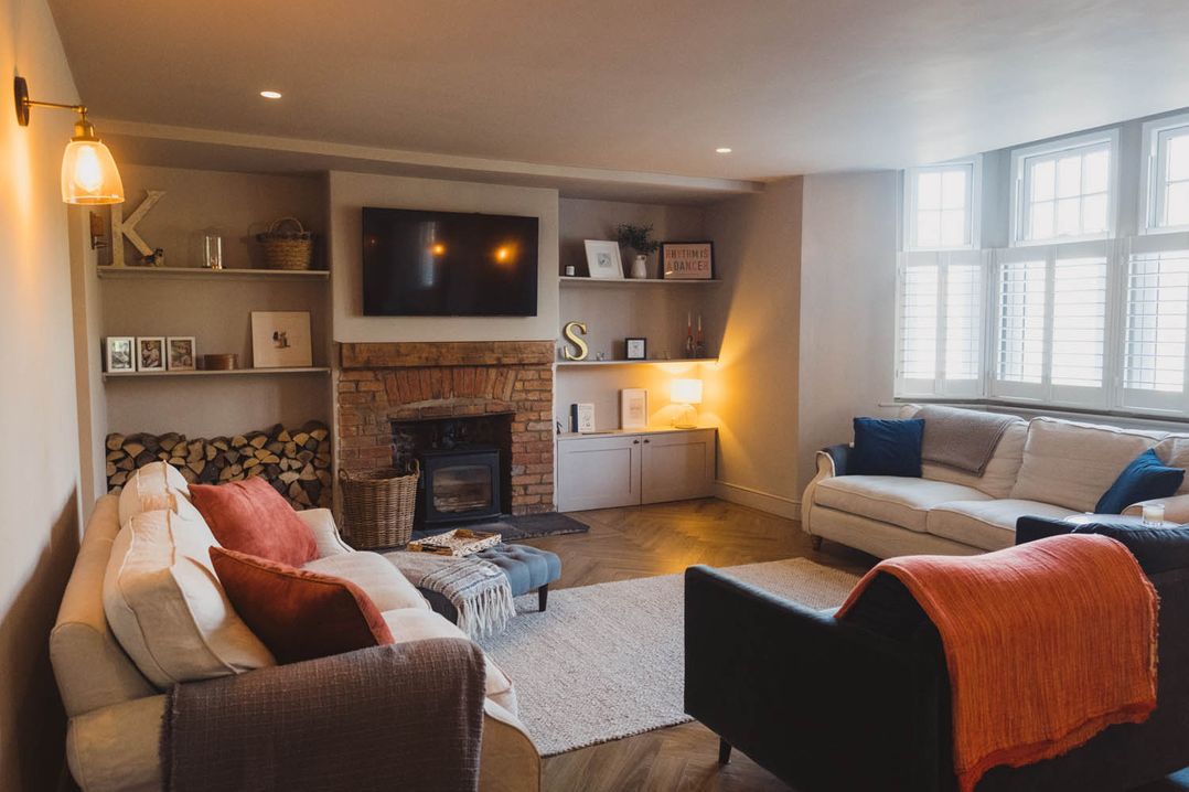 Luxury House sleeps 14 with Secret Bar near Bath