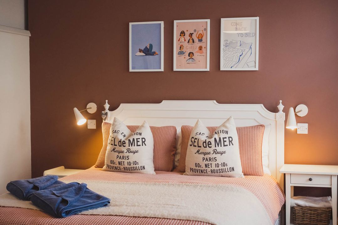 Luxury House sleeps 14 with Secret Bar near Bath