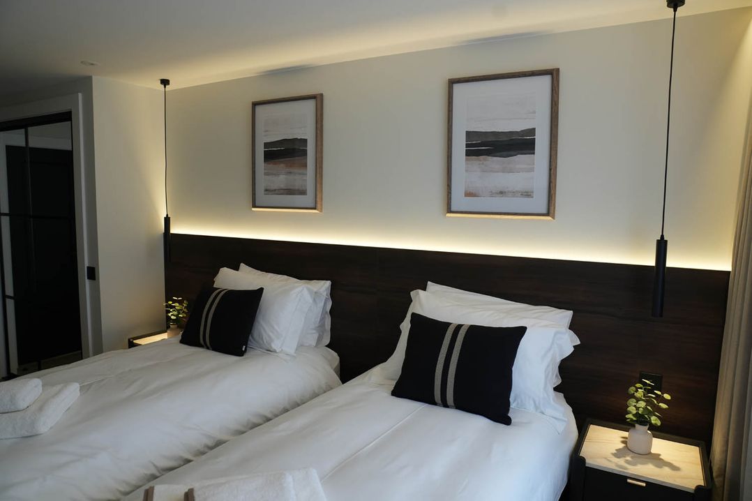 1st Floor Luxury 2Bed Apt Sleeps 6