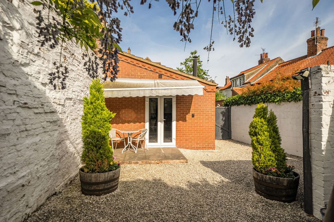 Cozy Cottage sleeps 4 in Barton upon Humber
