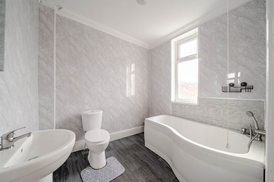 Cosy Hartlepool Home Sleeps 5 Pet Friendly WiFi