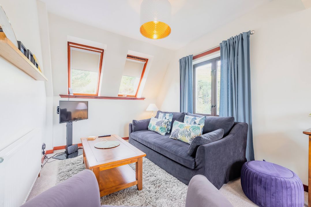 Apartment Sleeps 5 with Parking