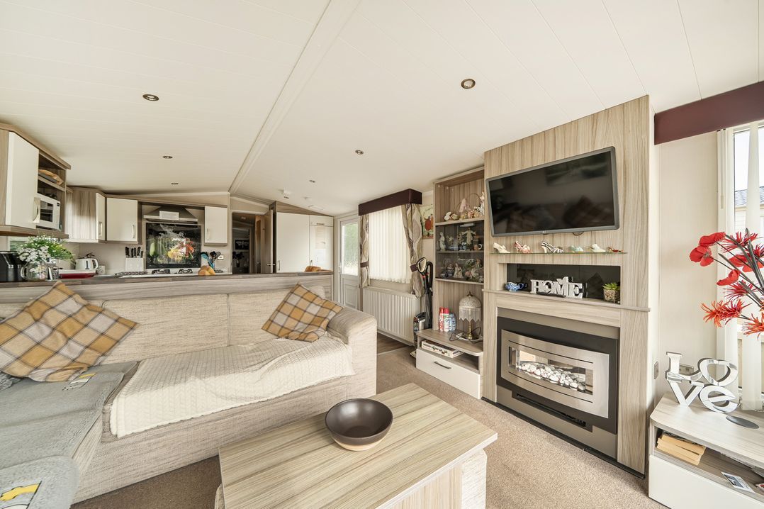 Caravan Sleeps 6  Near The Deep & Old Town
