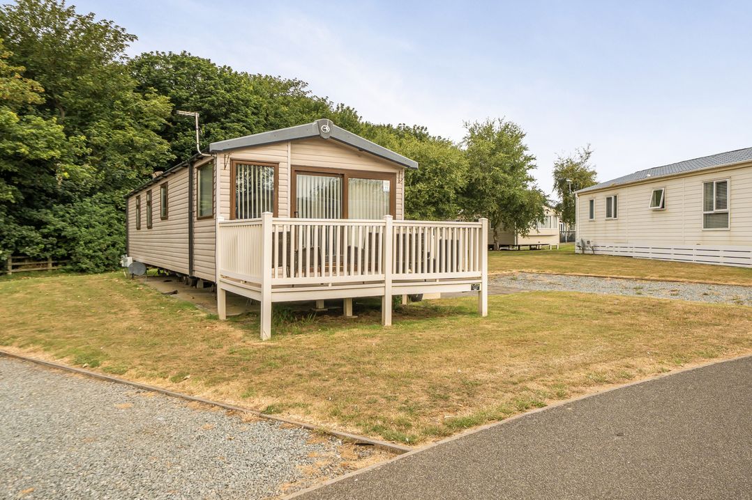 Caravan Sleeps 6  Near The Deep & Old Town