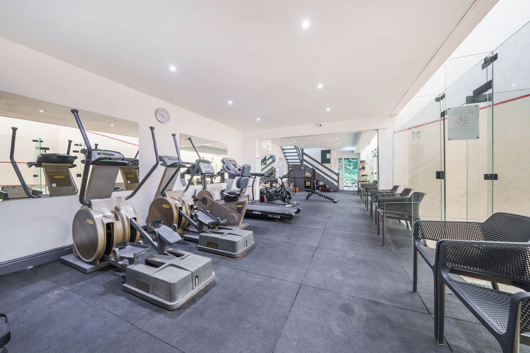 Brookside Manor House