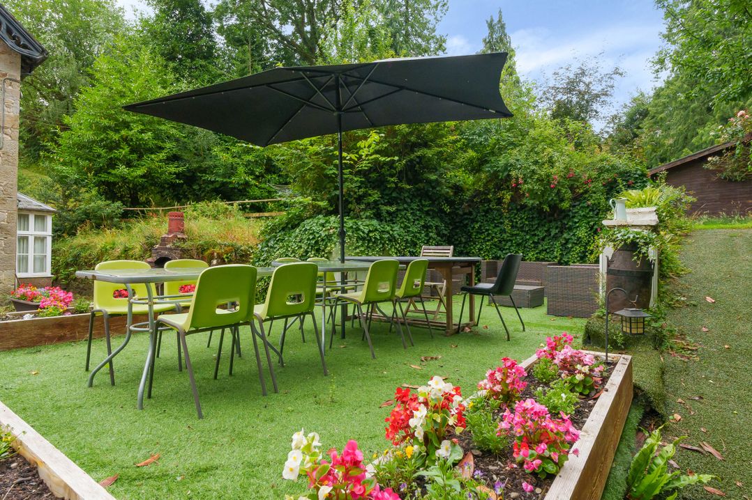 Brookside Manor House