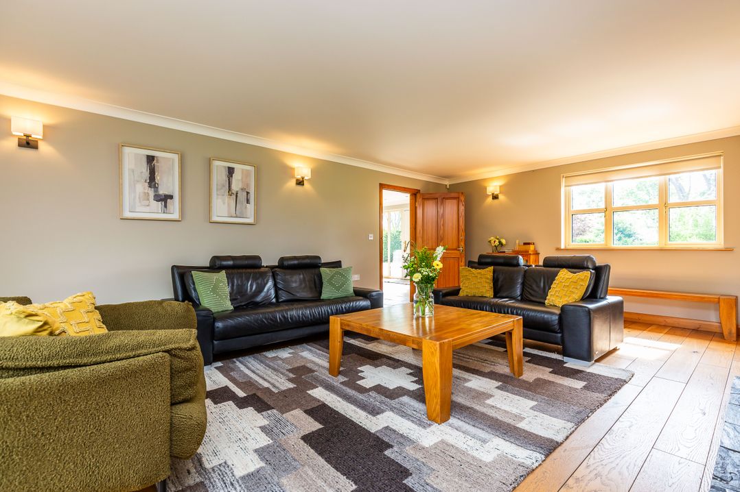Broadleaf Lodge
