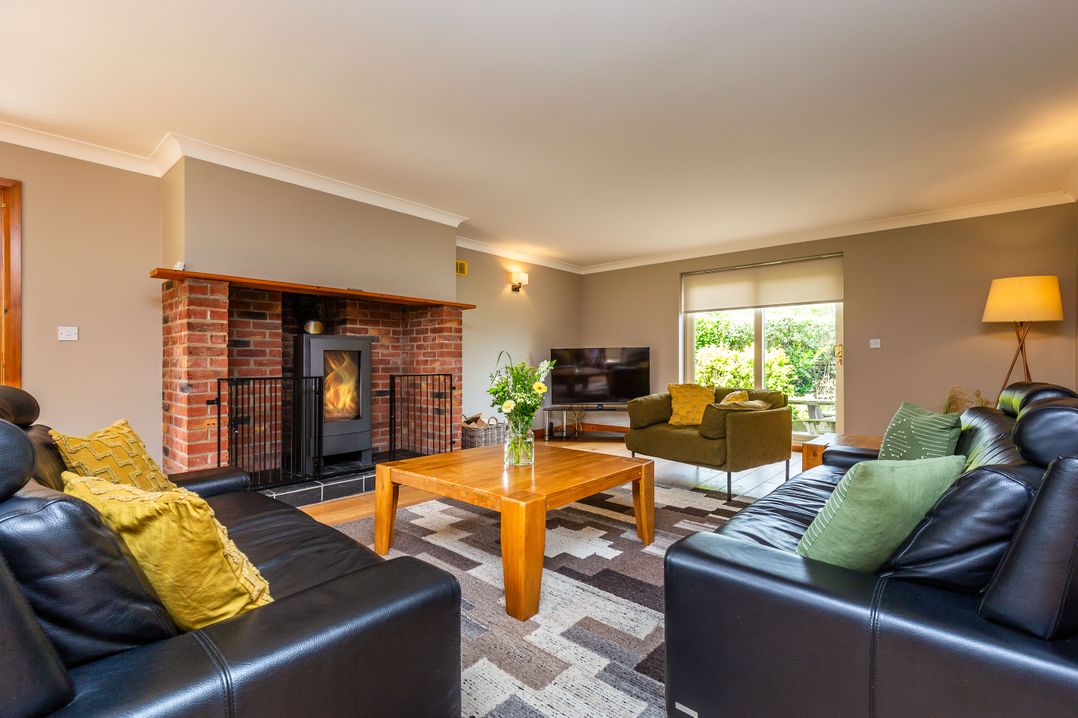 Broadleaf Lodge