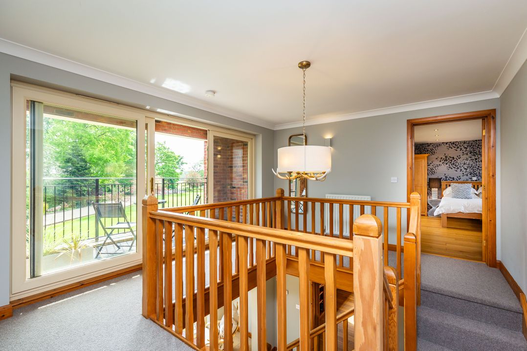 Broadleaf Lodge