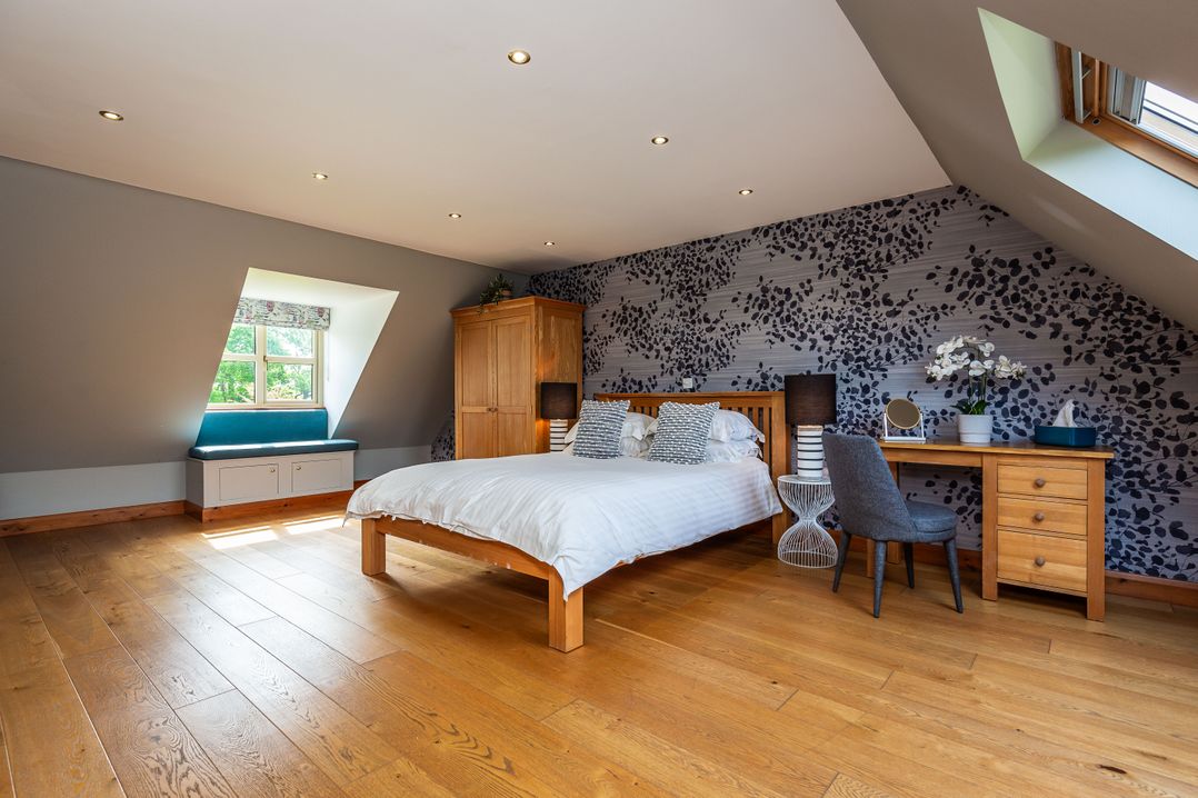 Broadleaf Lodge
