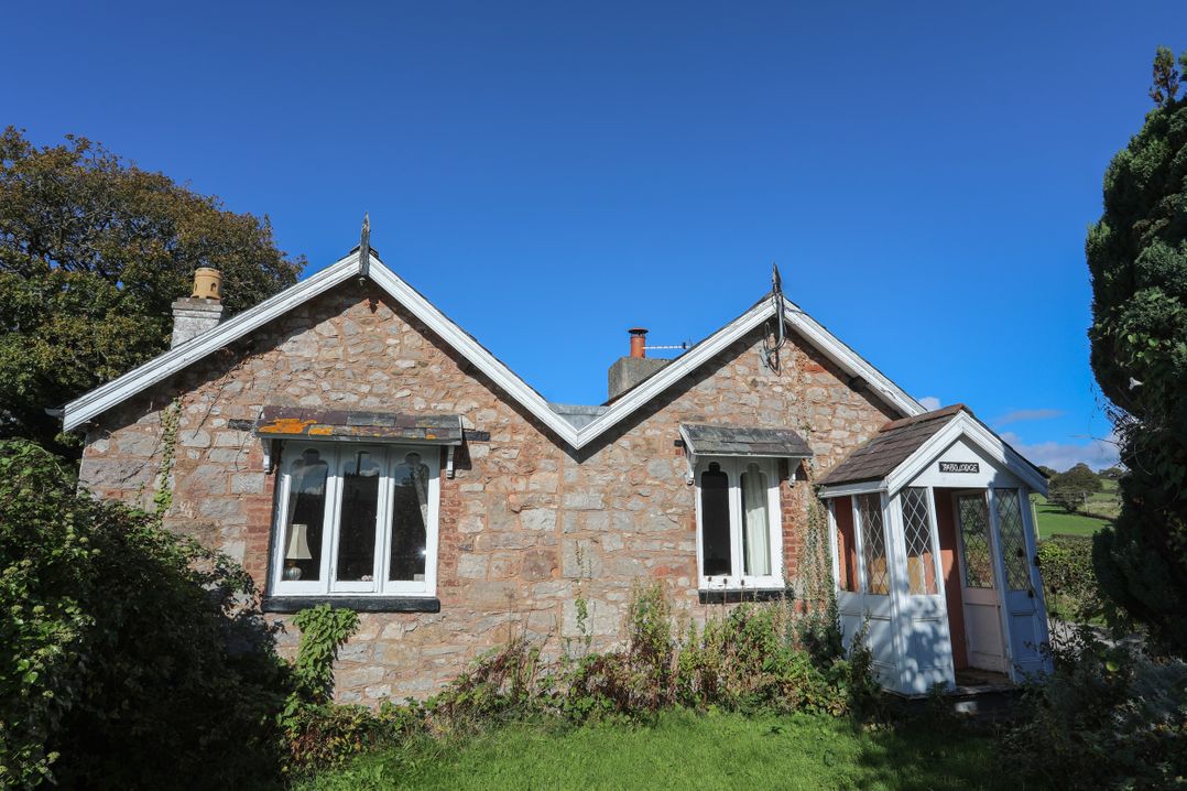 Dog friendly holiday cottage, Llandudno, 2 dogs welcome