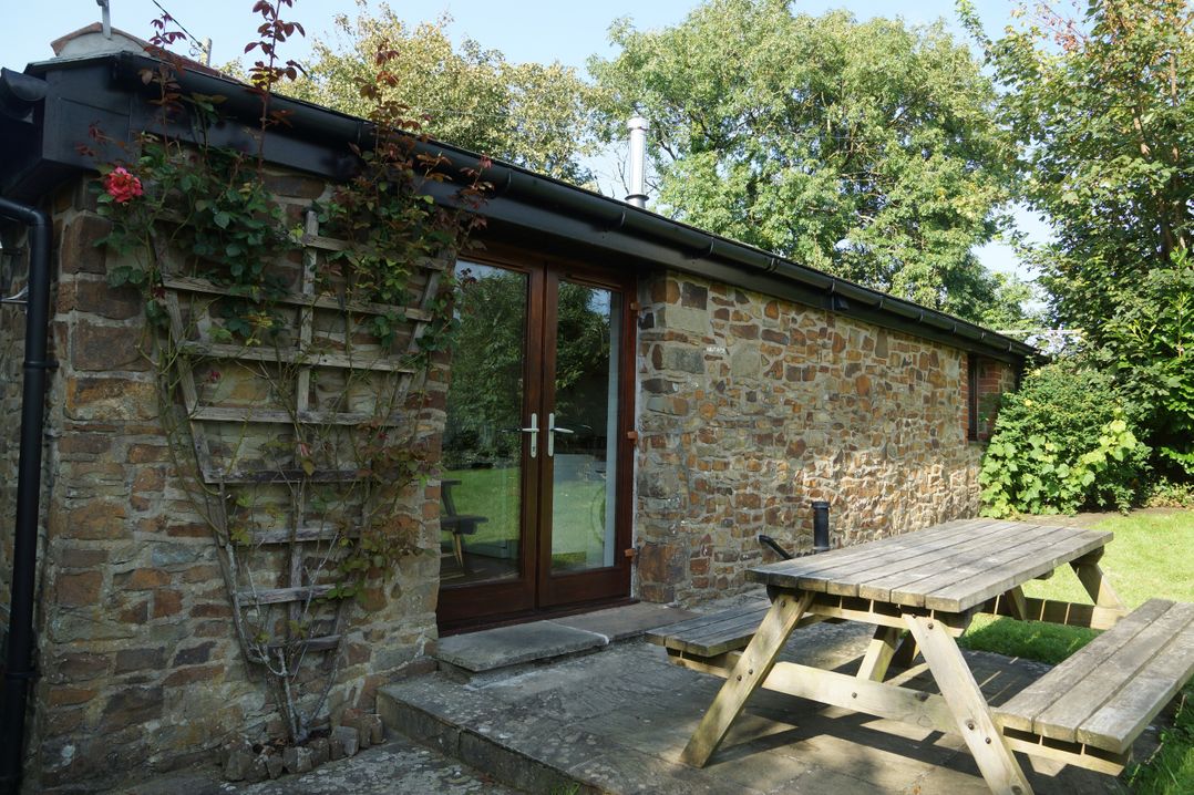 Dilly Dally Barn