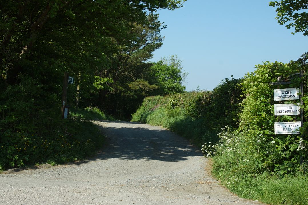 Dilly Dally Barn