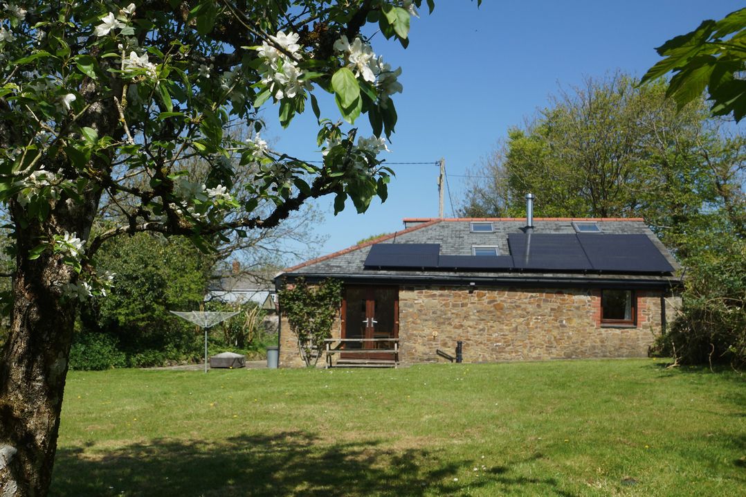 Dilly Dally Barn
