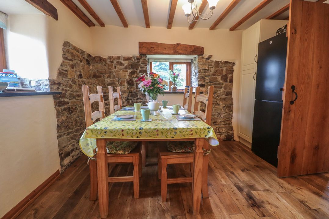 Post House