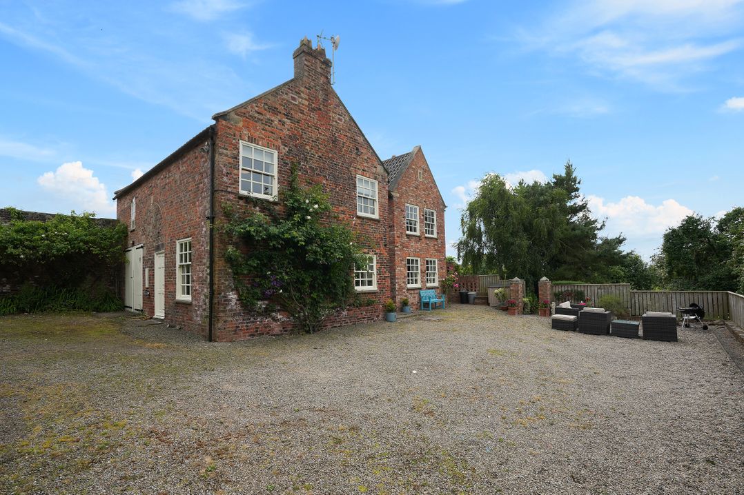 Manor Cottage