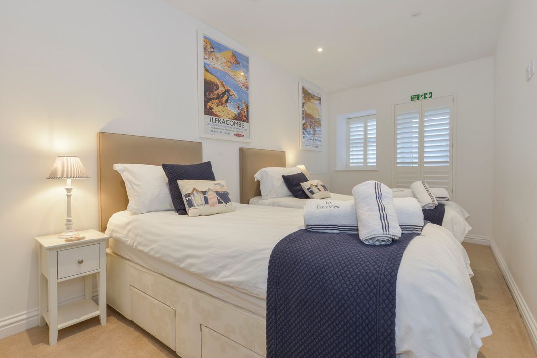 10 Cove View