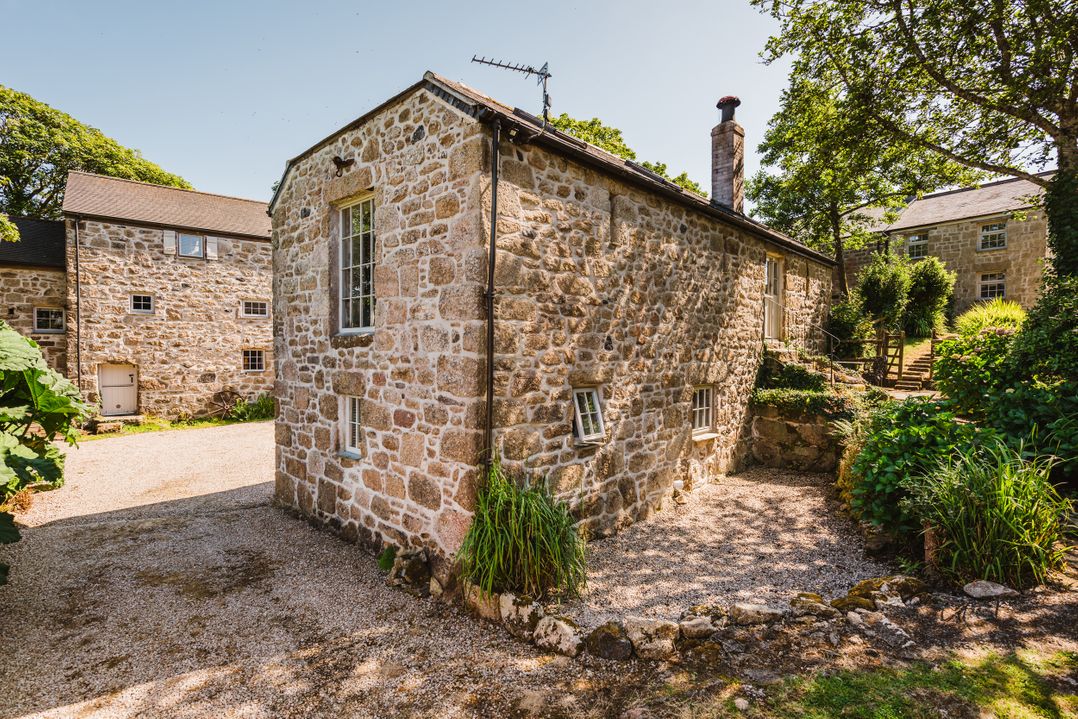 Roskennals Granary
