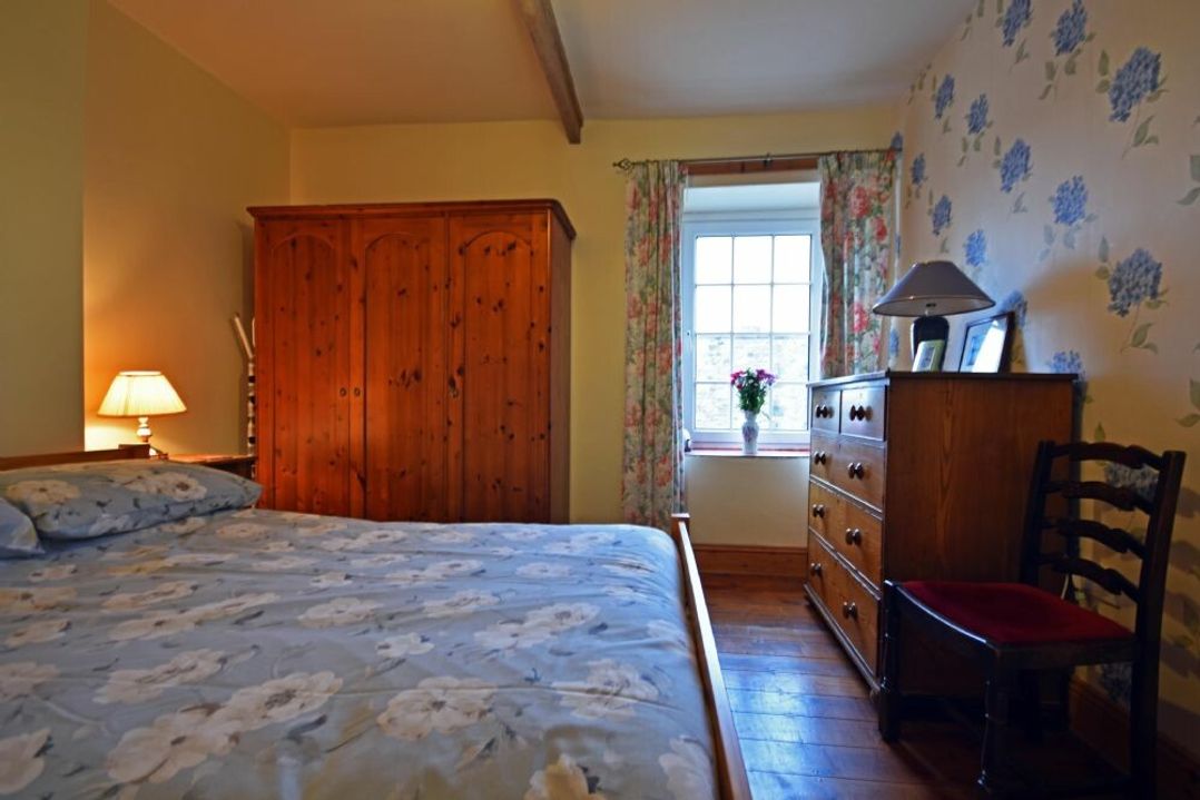 No2 Budle Bay Cottage