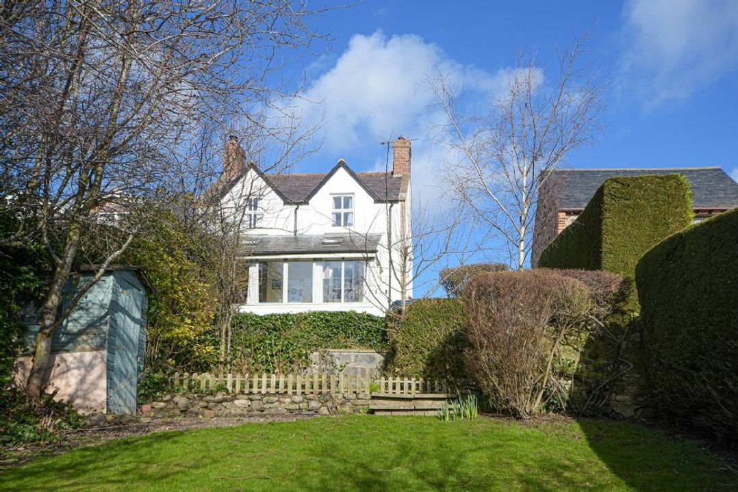 Hilltop Cottage