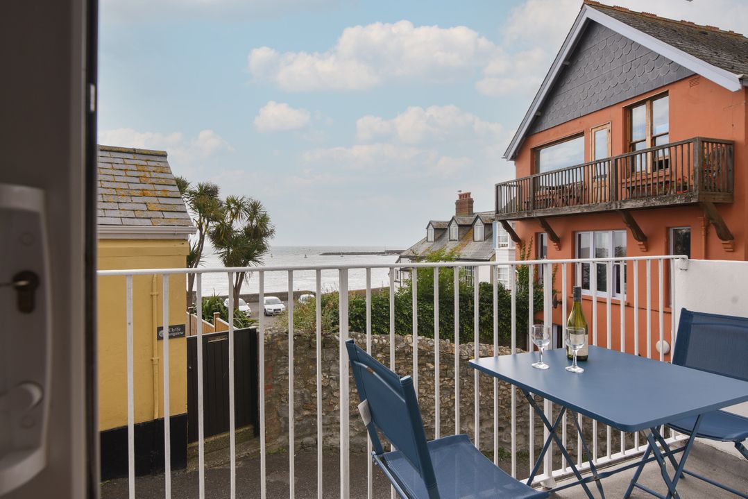 3 Bay View Court