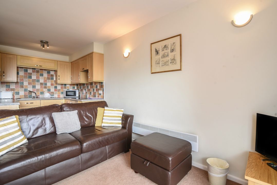 3 Bay View Court