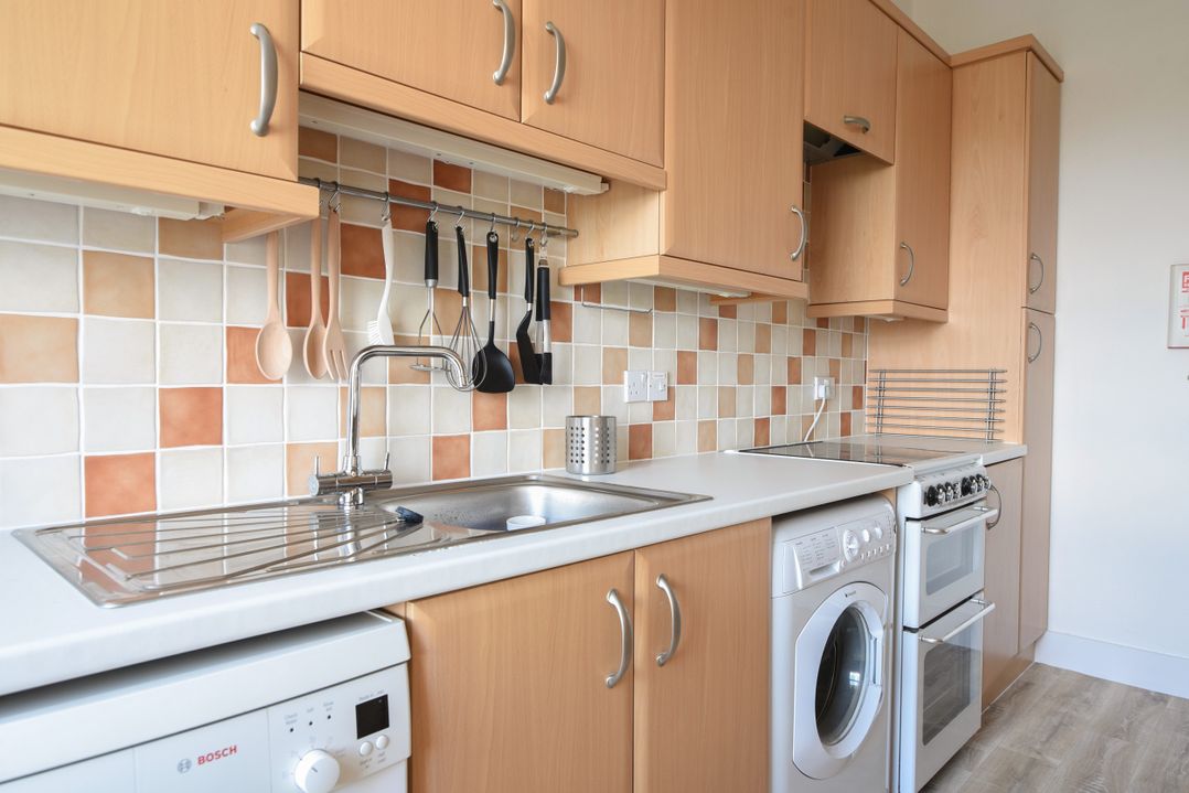 Flat 2, 10 Seafield Road
