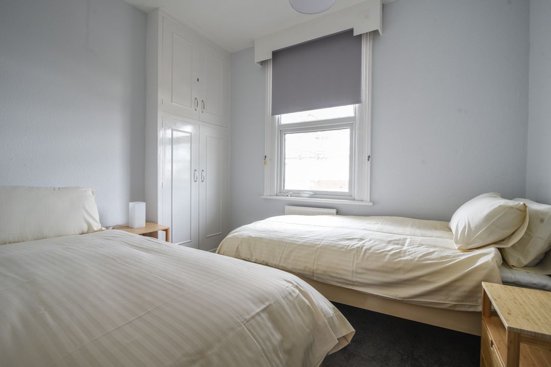 Flat 2, 10 Seafield Road
