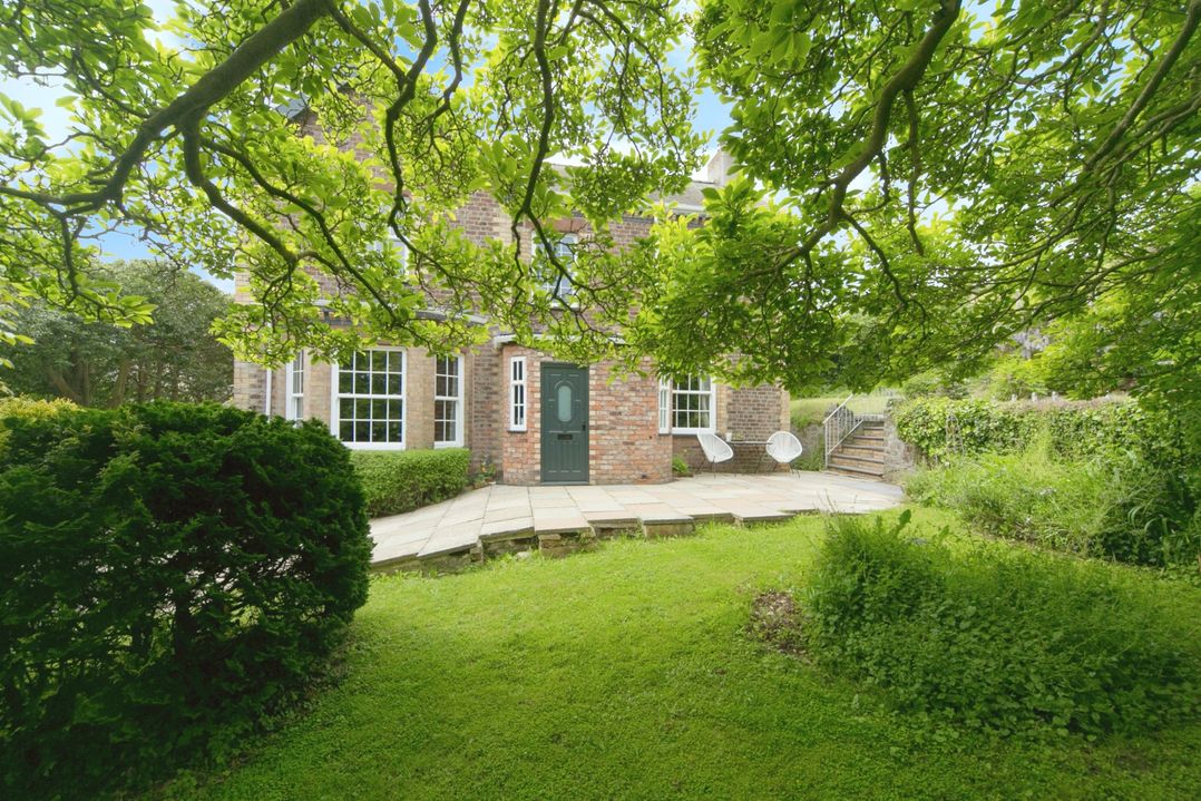Gweryl Lodge