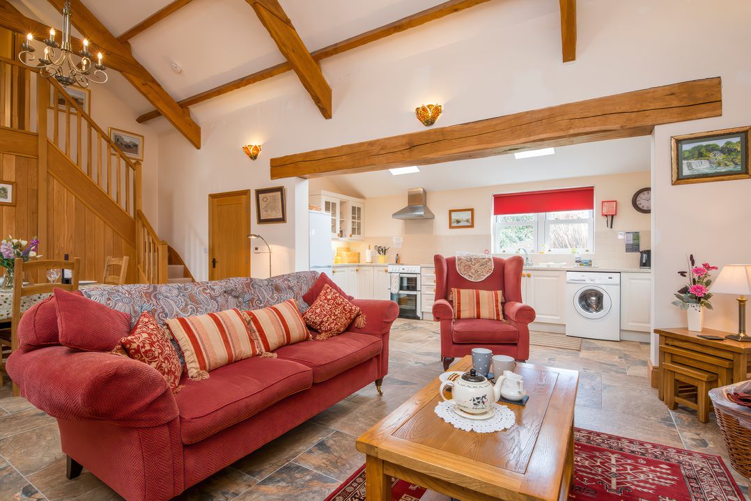 Hirwaun Cottage