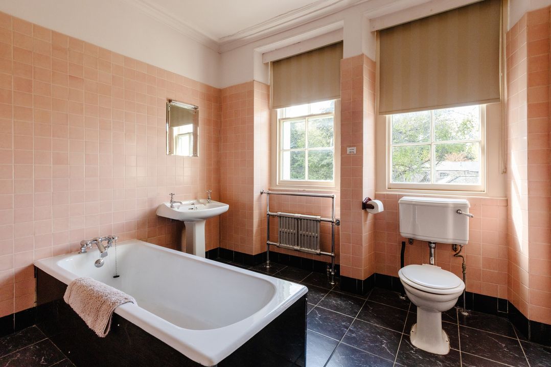 Cheviot Manor