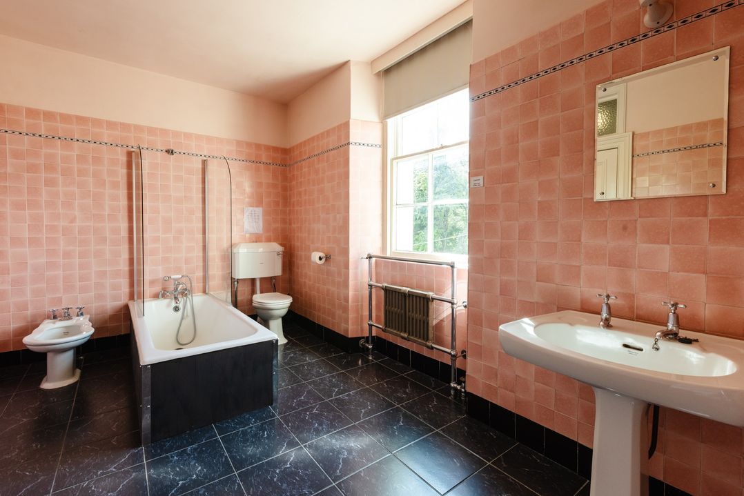 Cheviot Manor