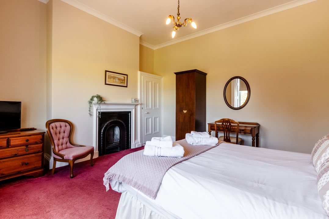 Cheviot Manor