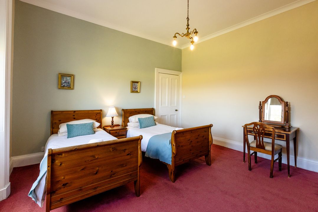 Cheviot Manor