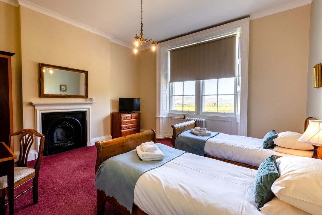 Cheviot Manor
