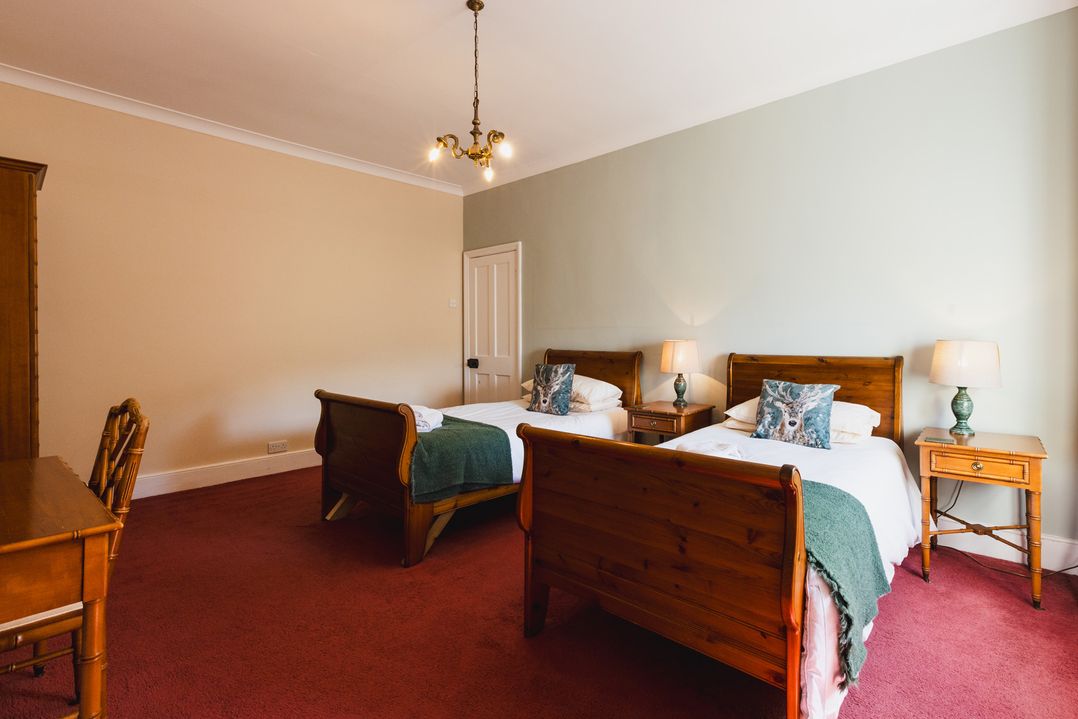 Cheviot Manor