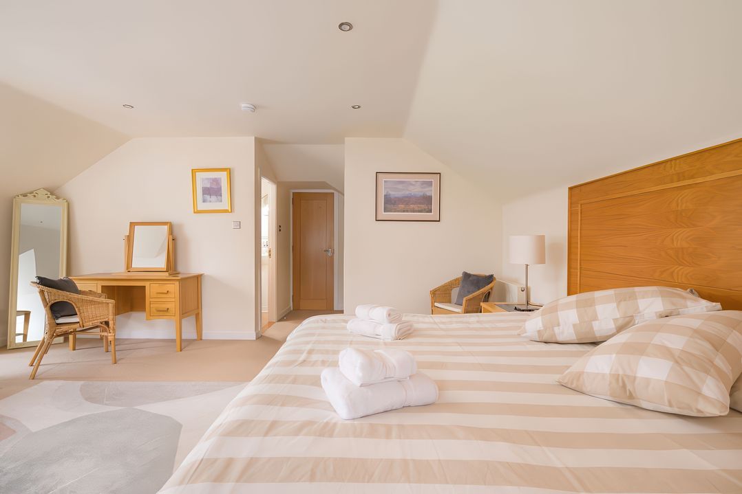 Gairn Apartment