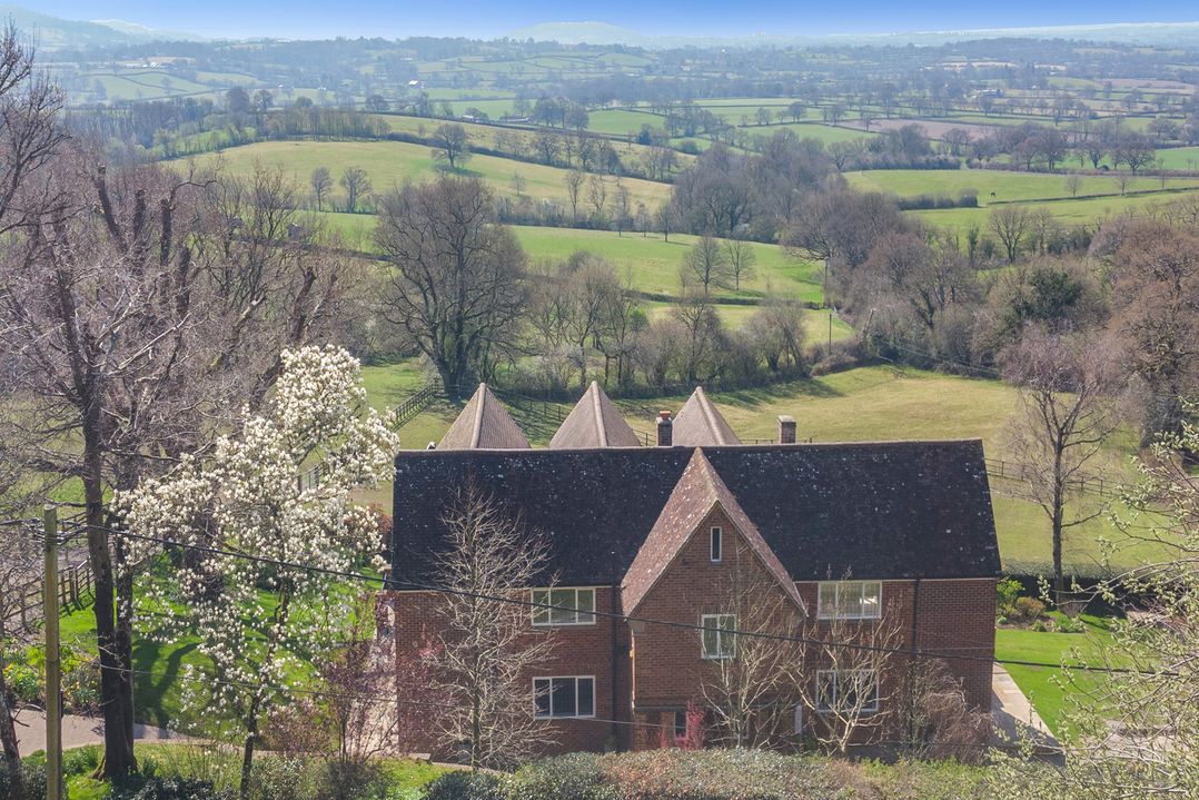 Underhill House