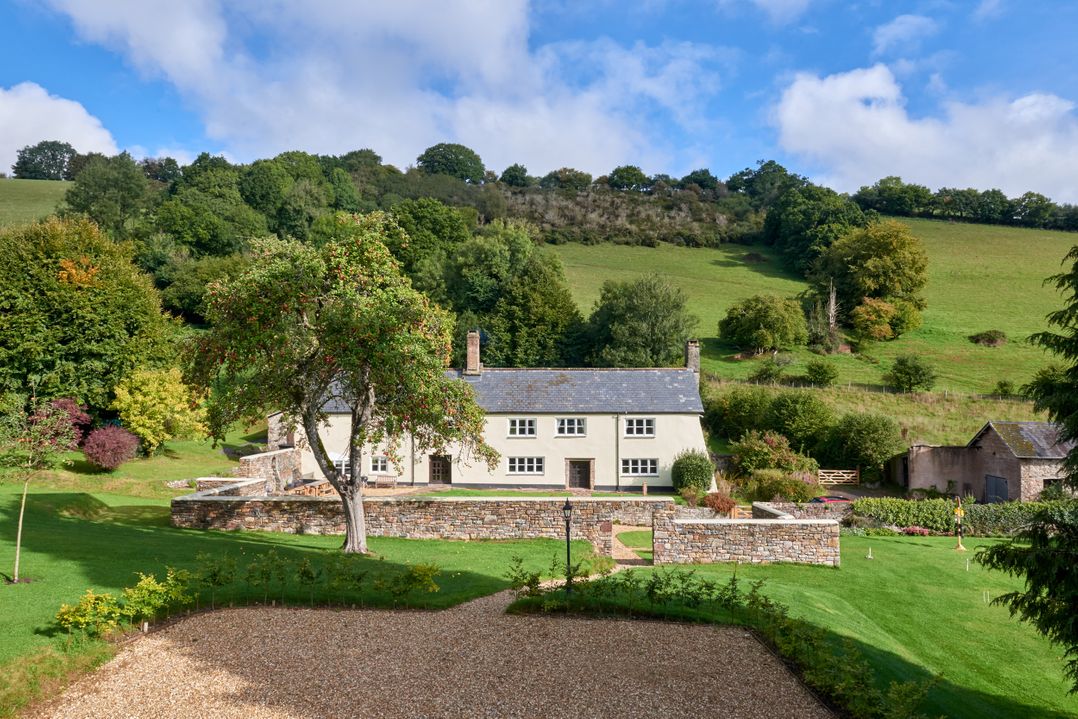 Holwell Farmhouse