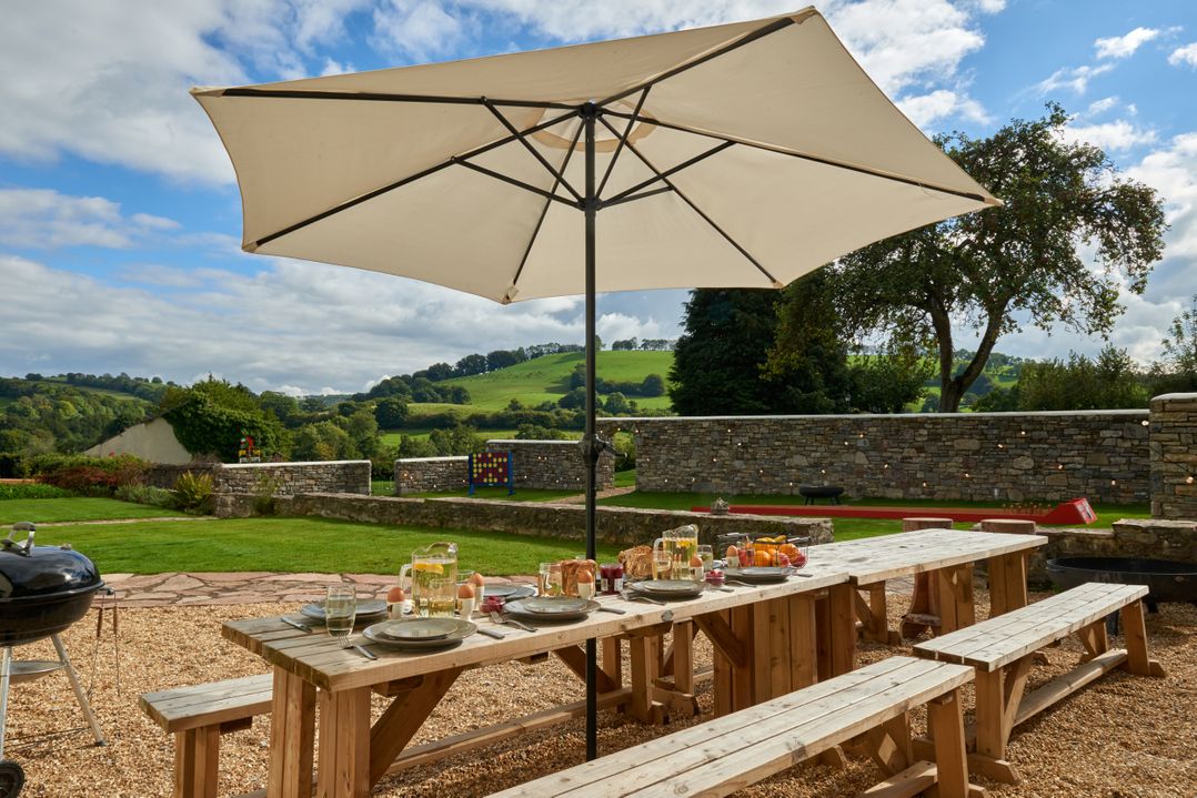 Holwell Farmhouse