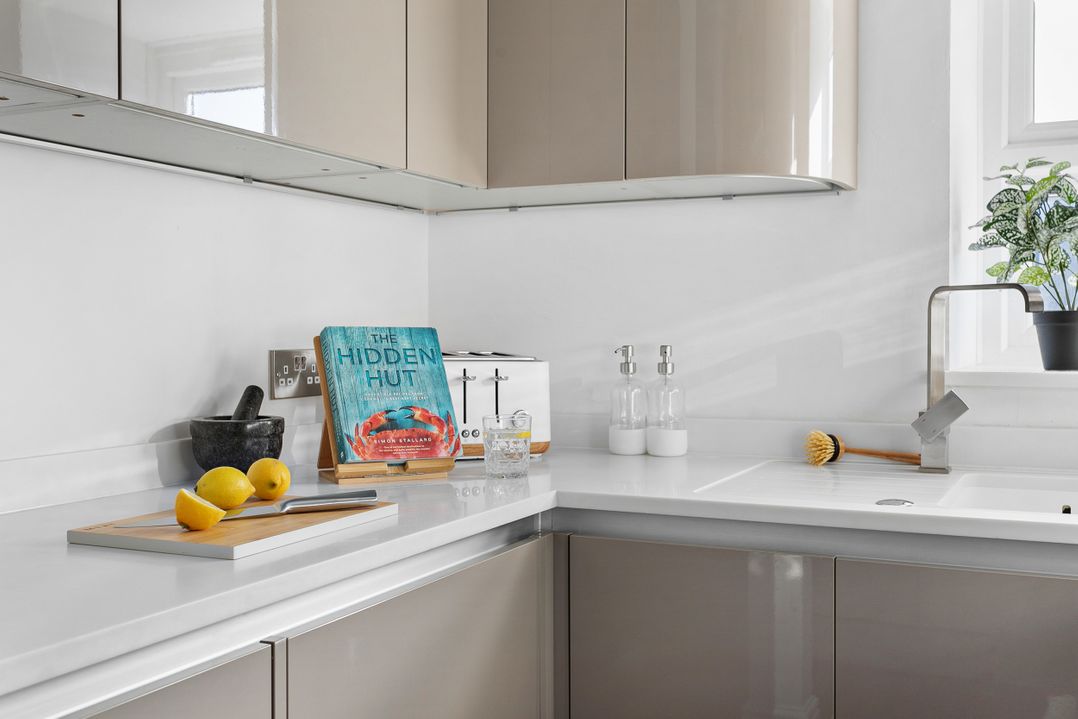 The Renoir Sea View Suite