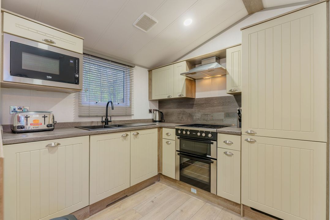 Horncastle Spa Plus (Pet)