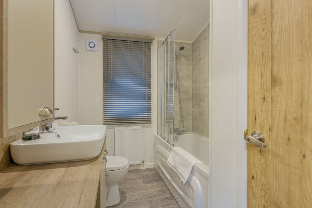 Brayford Lodge Spa (Pet)