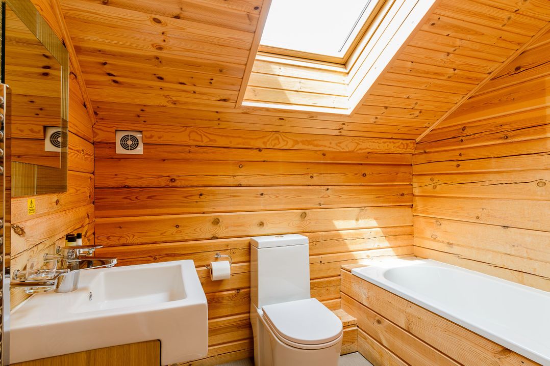 Birch Waterside Spa (Pet)