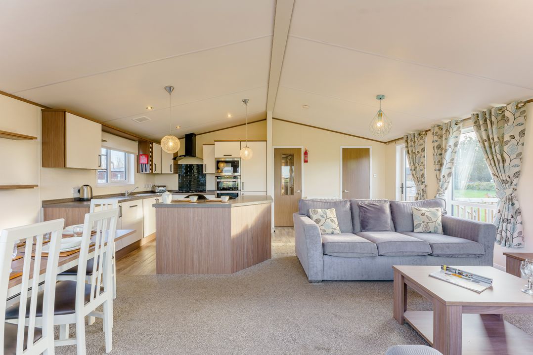 Oak Waterside Spa (Pet)