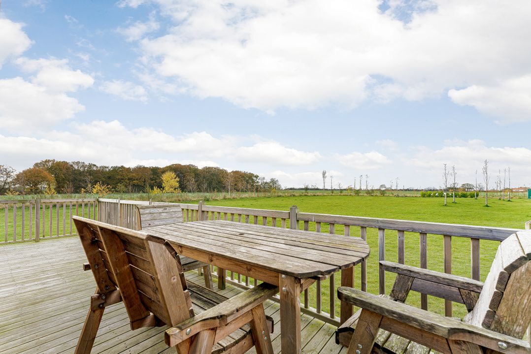 Oak Waterside Spa (Pet)