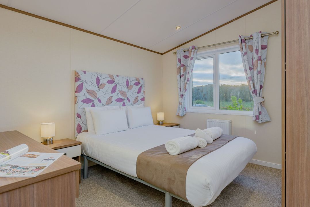 Larch Waterside Spa (Pet)