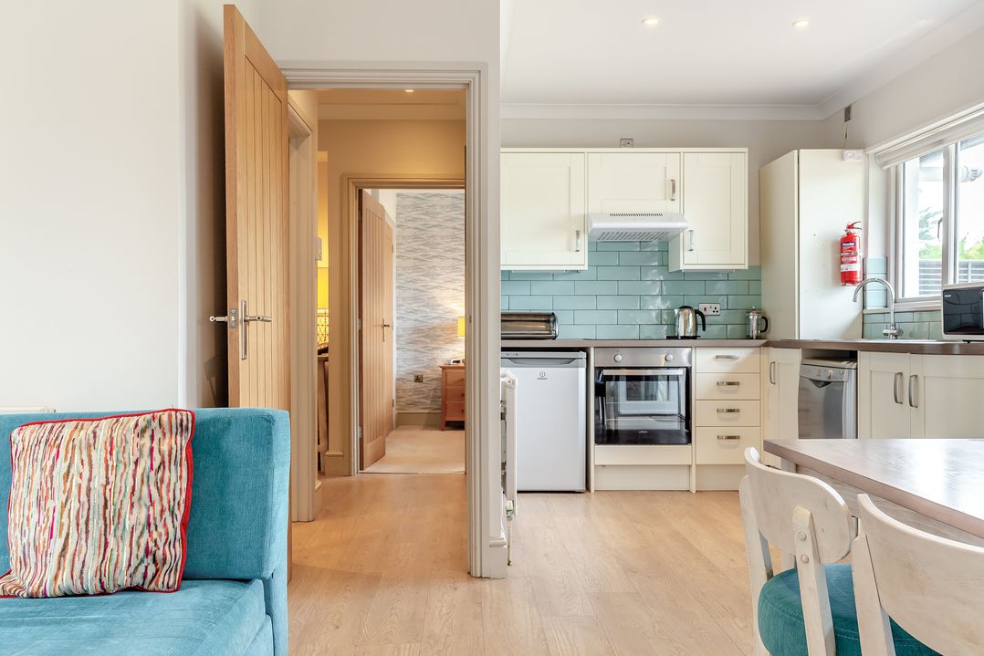 Summerleaze Garden Cottage 2 Spa