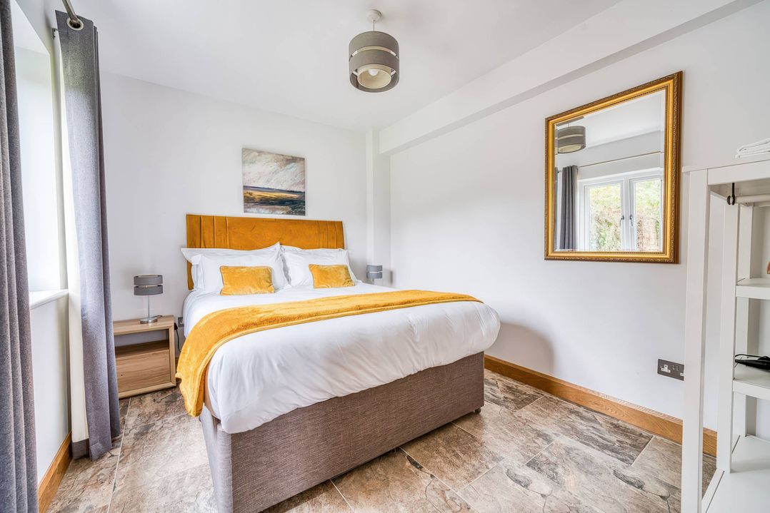 Tack Room (3-Bed)