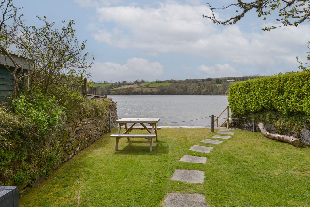 Regatta Cottage